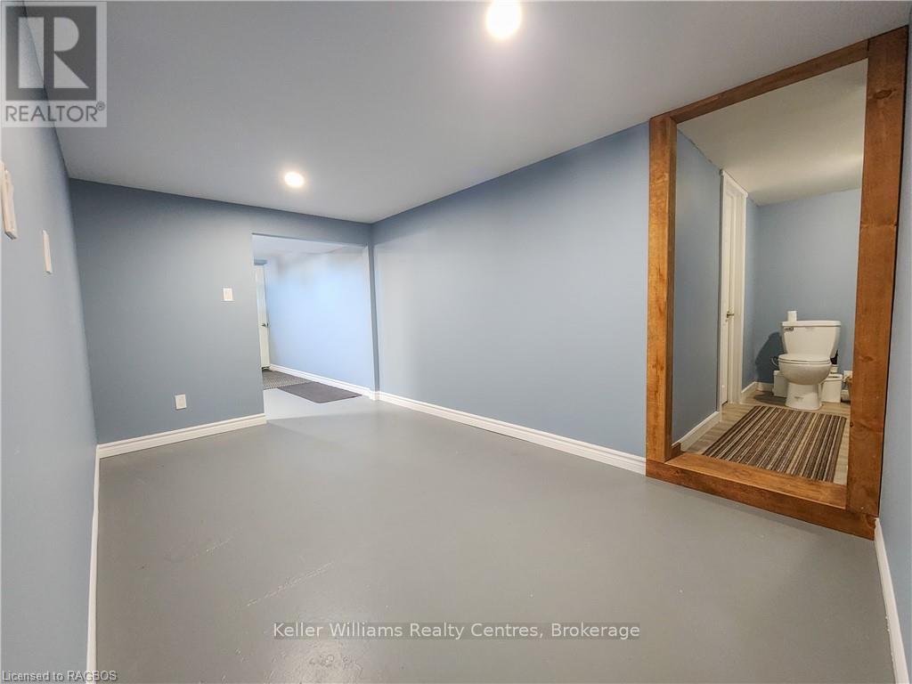 502212 Grey Road 1, Georgian Bluffs, Ontario  N0H 2T0 - Photo 38 - X12057316