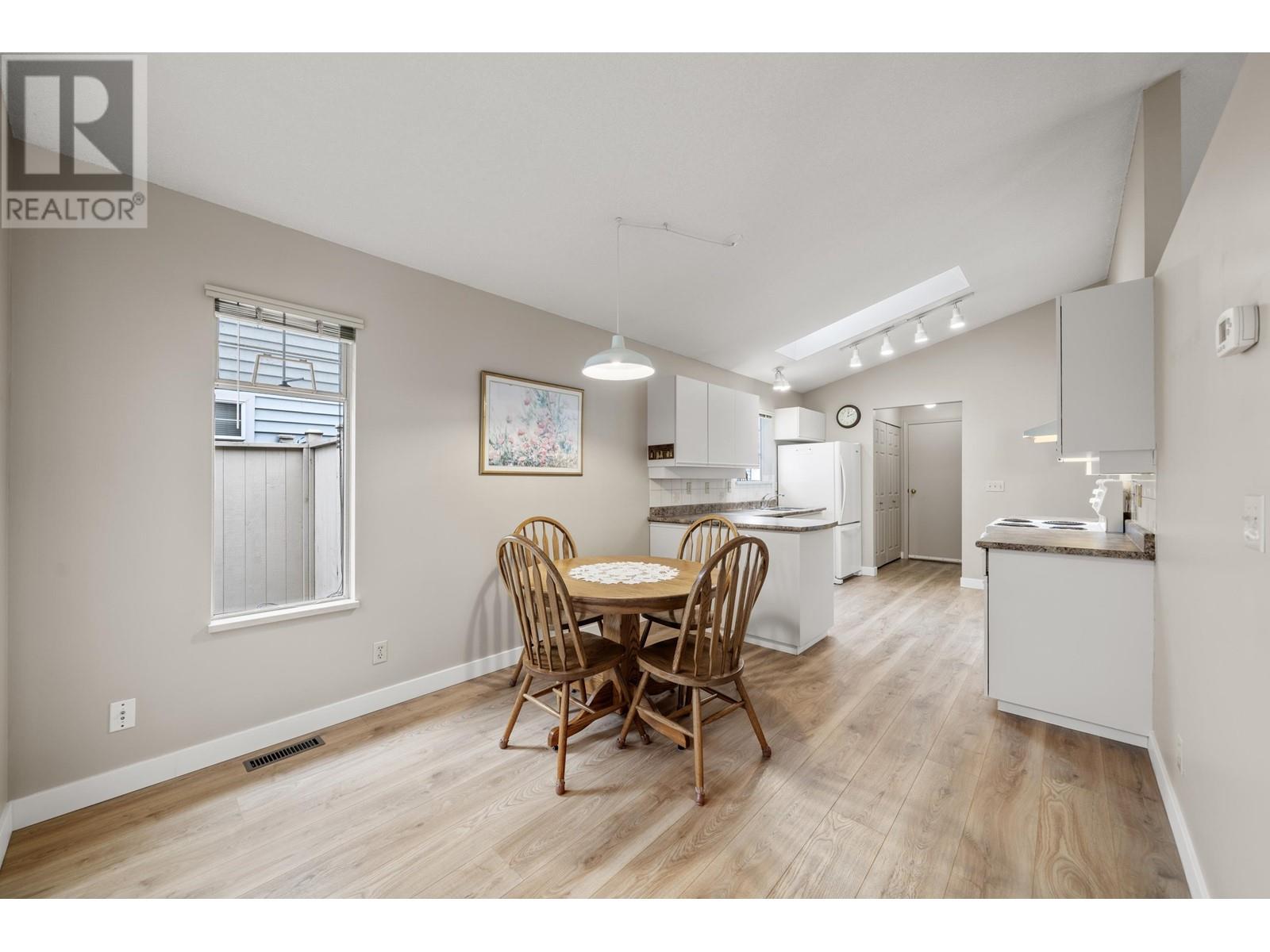 43 2865 Glen Drive, Coquitlam, British Columbia  V3B 6W4 - Photo 10 - R2985145