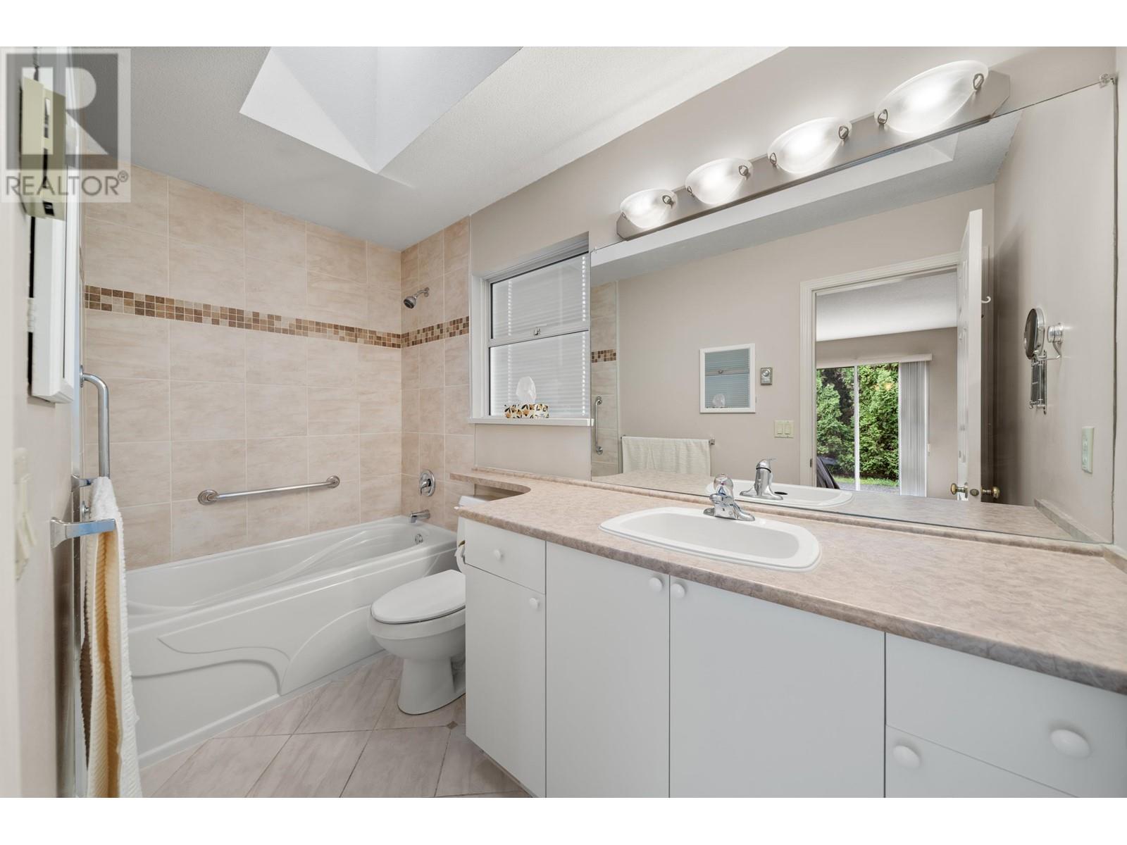 43 2865 Glen Drive, Coquitlam, British Columbia  V3B 6W4 - Photo 17 - R2985145