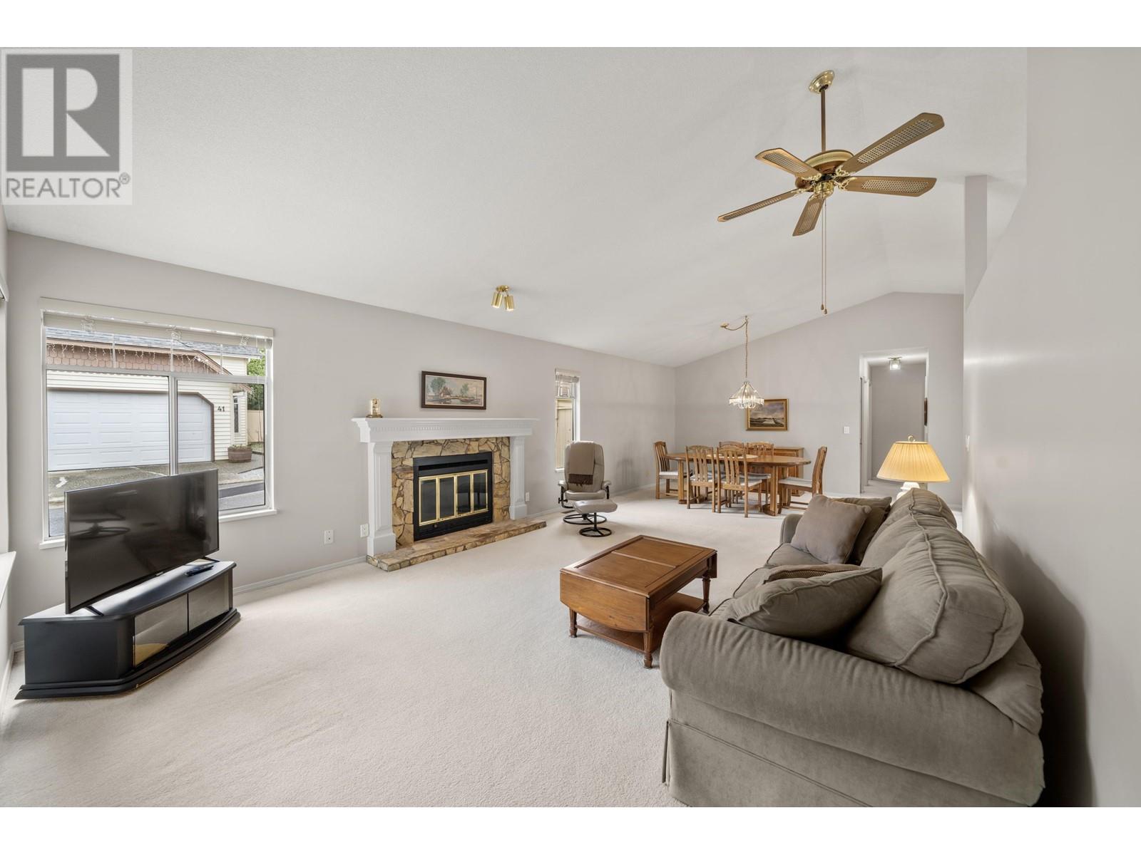 43 2865 Glen Drive, Coquitlam, British Columbia  V3B 6W4 - Photo 5 - R2985145