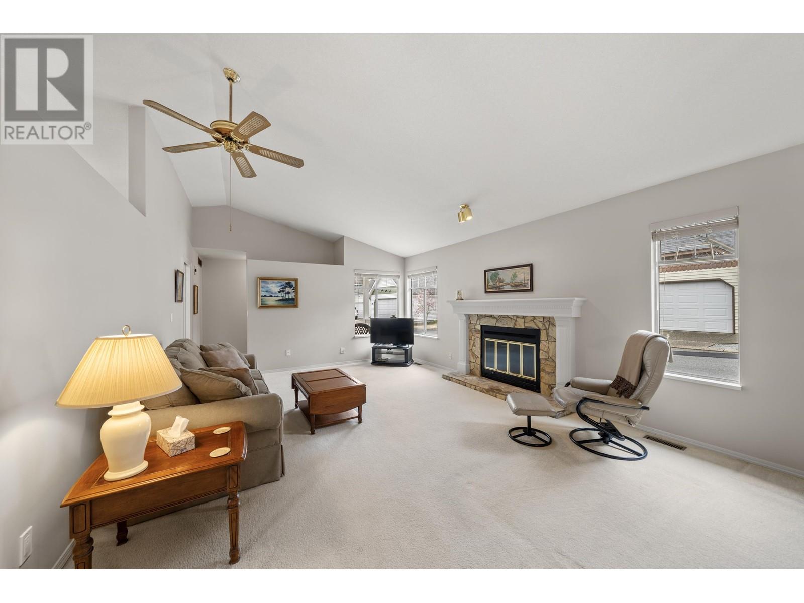 43 2865 Glen Drive, Coquitlam, British Columbia  V3B 6W4 - Photo 6 - R2985145
