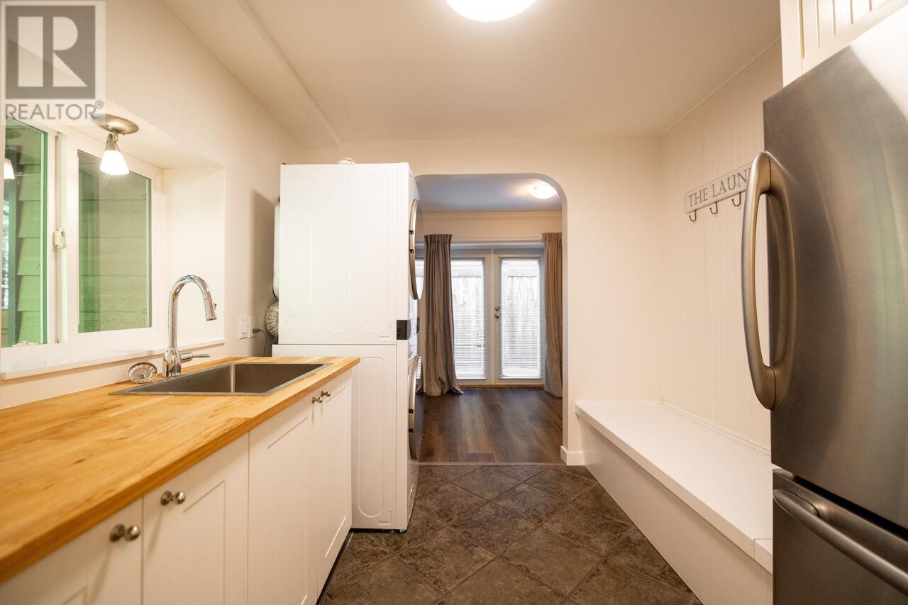 1858 Deep Cove Road, North Vancouver, British Columbia  V7G 1S6 - Photo 16 - R2985151