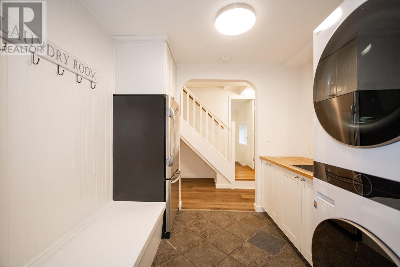 1858 Deep Cove Road, North Vancouver, British Columbia  V7G 1S6 - Photo 17 - R2985151