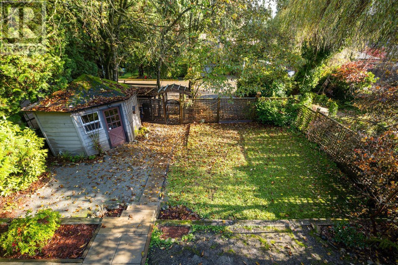 1858 Deep Cove Road, North Vancouver, British Columbia  V7G 1S6 - Photo 25 - R2985151