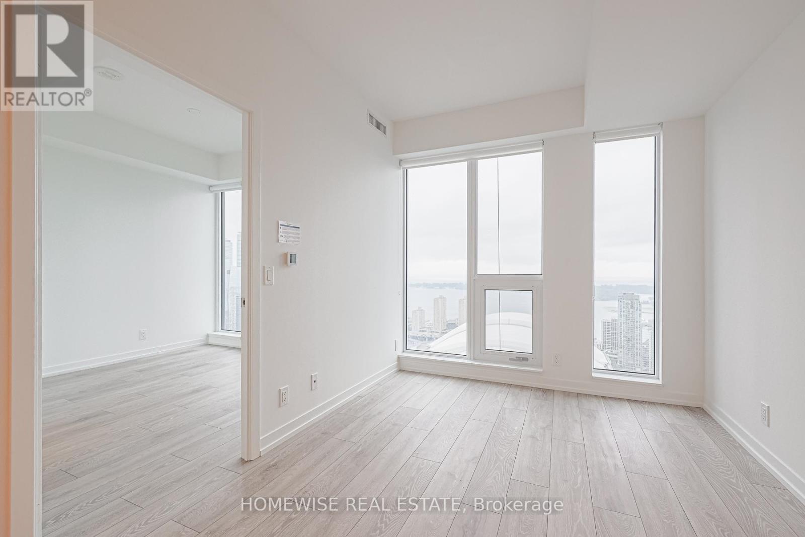 5112 - 55 Mercer Street, Toronto, Ontario  M5V 3W2 - Photo 7 - C12057362