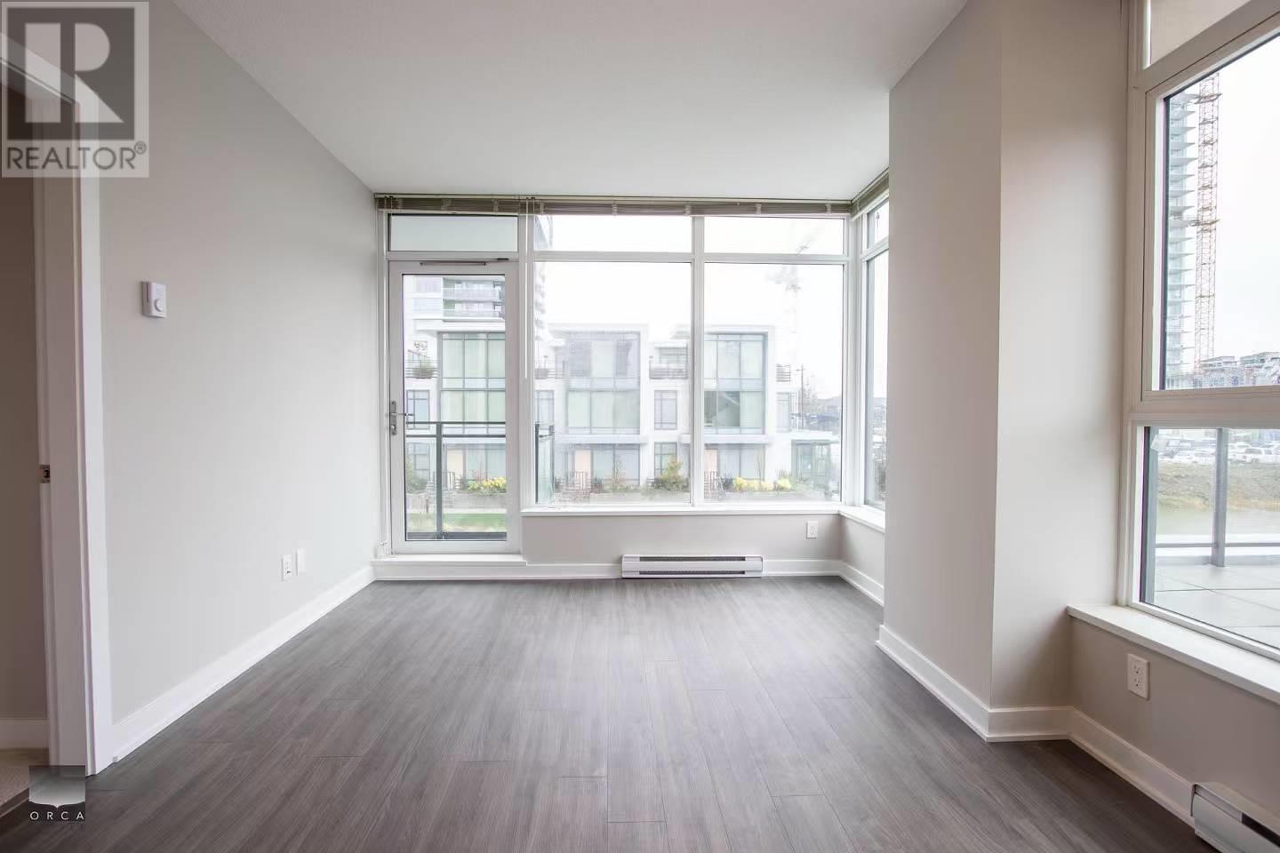 204 4900 LENNOX LANE, burnaby, British Columbia