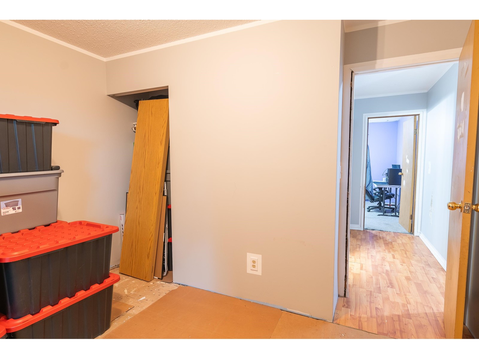 8061 Caribou Street, Mission, British Columbia  V2V 5R1 - Photo 18 - R2984008