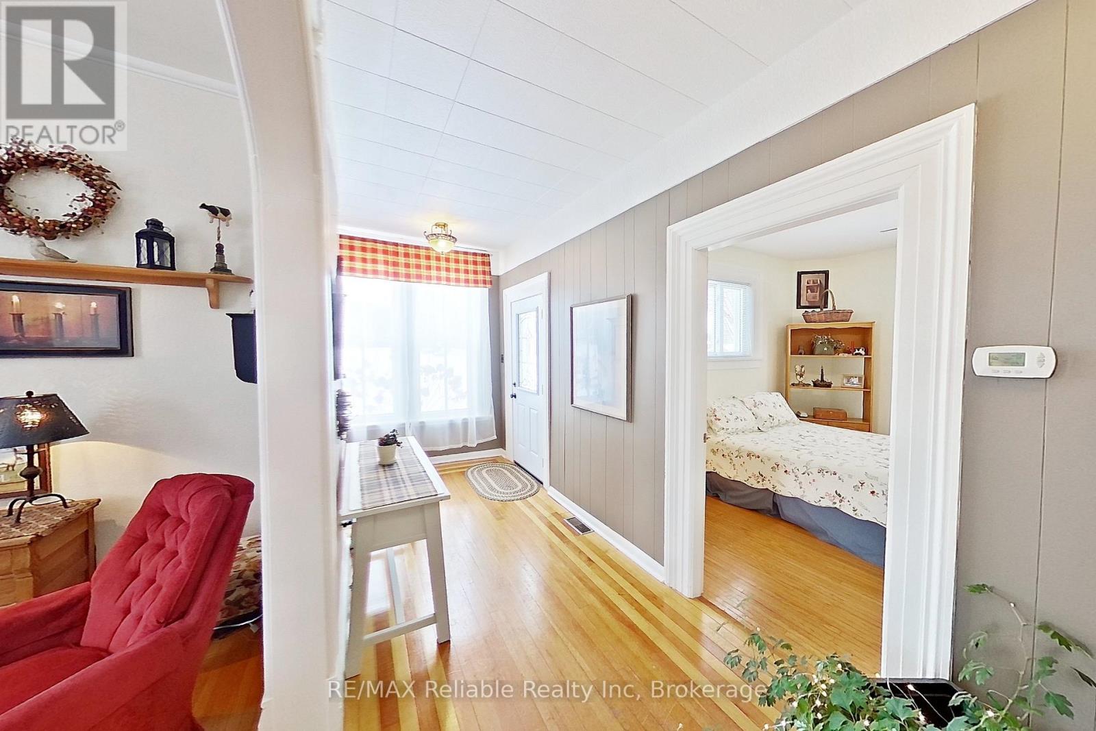 43 Jarvis Street N, Huron East, Ontario  N0K 1W0 - Photo 6 - X11965369