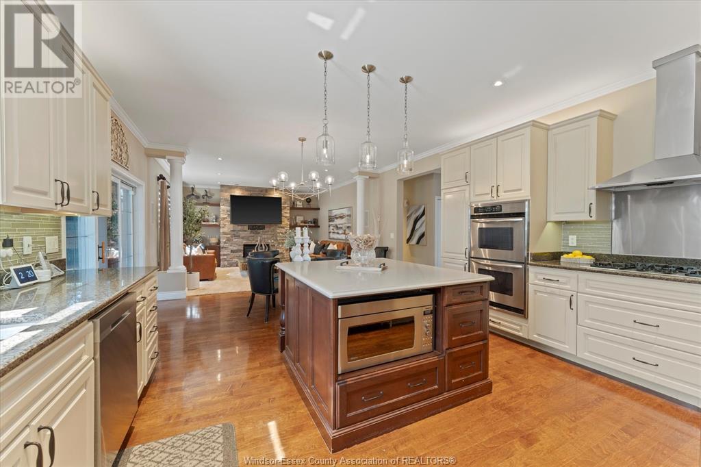 Property at 223 LAURENDALE DRIVE image 3