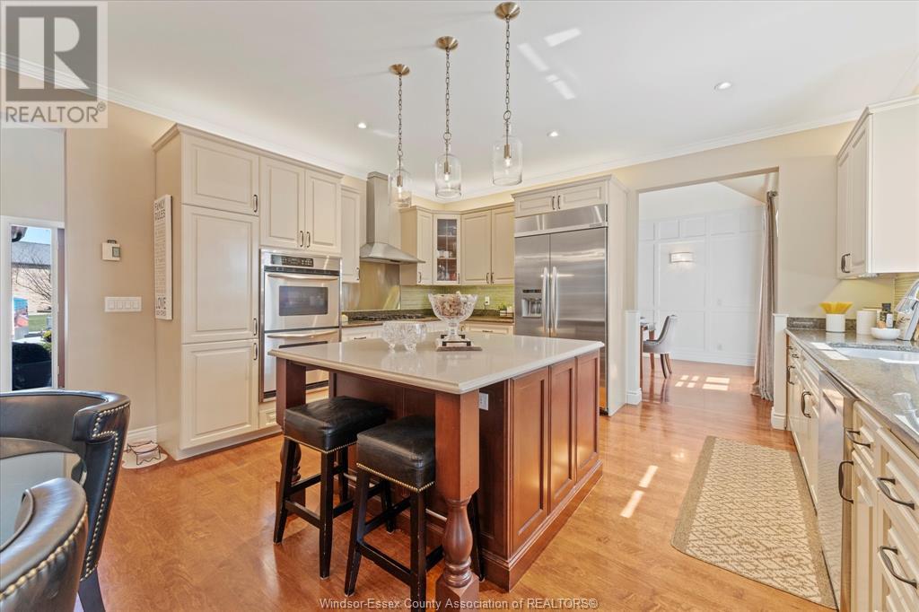Property at 223 LAURENDALE DRIVE image 5