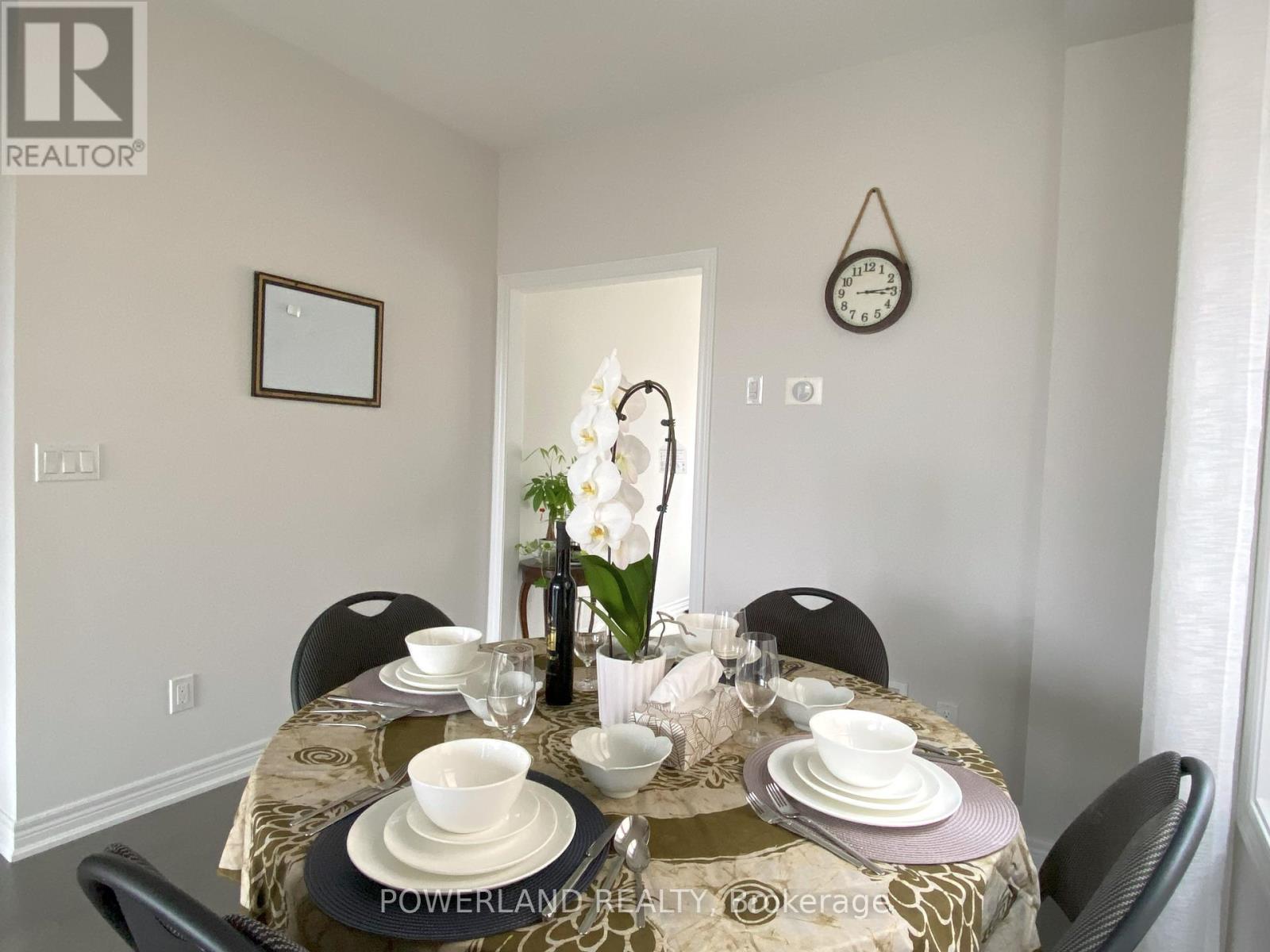 19 Sam Battaglia Crescent, Georgina, Ontario  L0E 1R0 - Photo 6 - N12036539