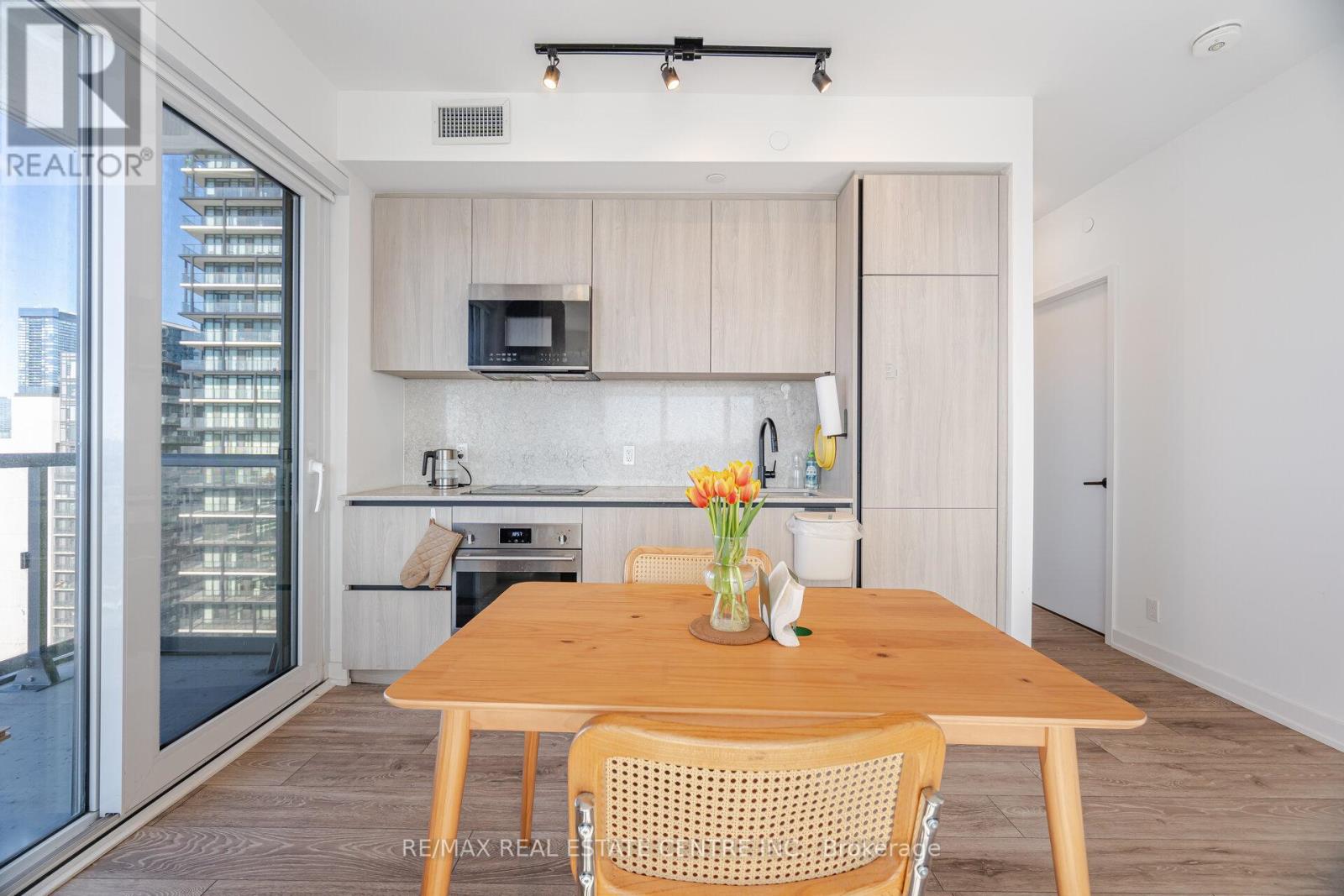 2613 - 108 Peter Street, Toronto, Ontario  M5V 0W2 - Photo 12 - C12029791