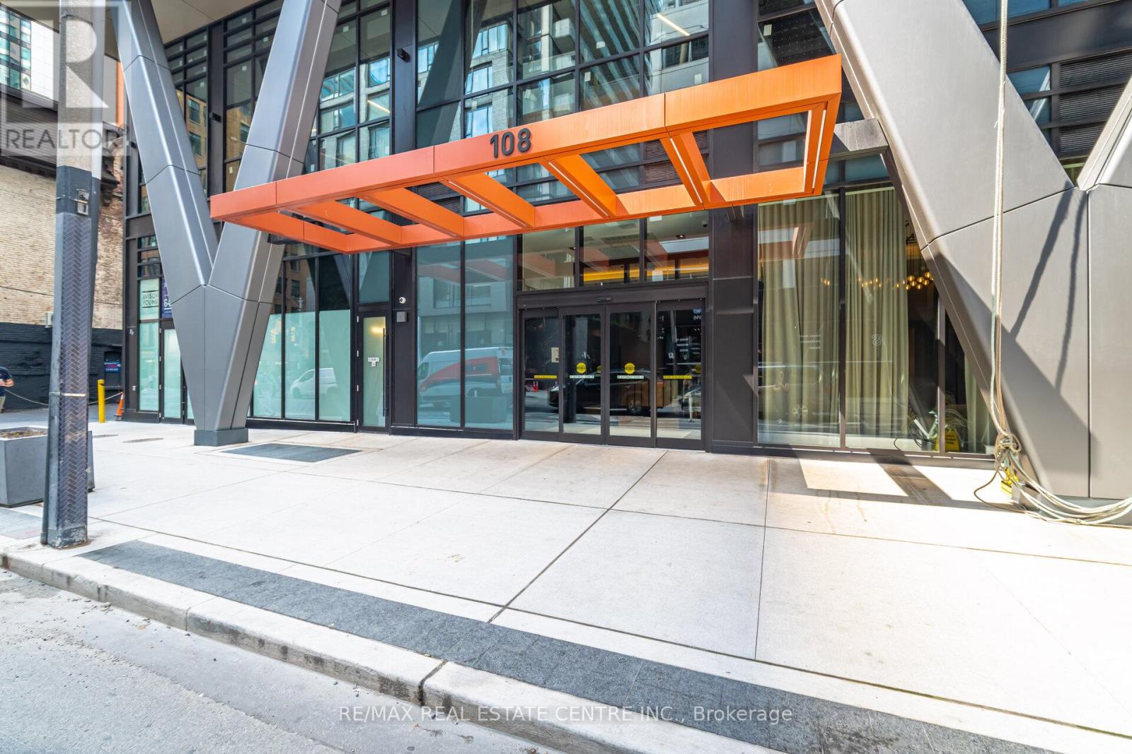 2613 - 108 Peter Street, Toronto, Ontario  M5V 0W2 - Photo 3 - C12029791