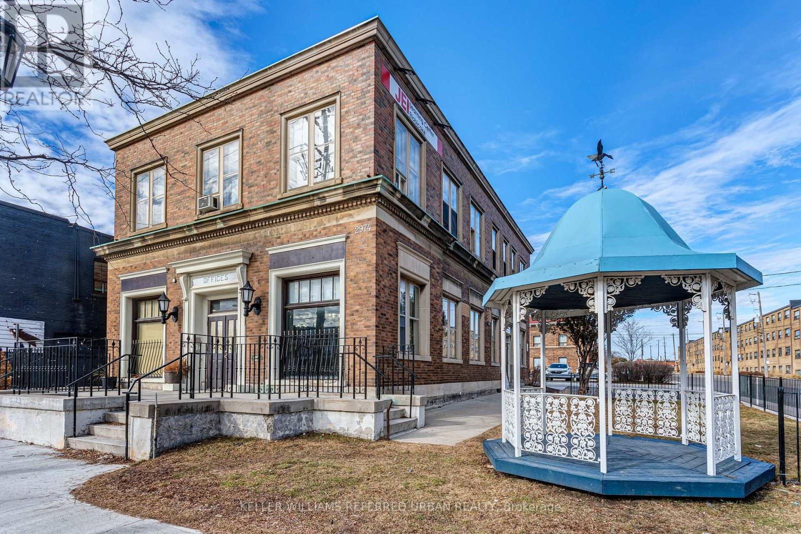 GROUND - 2974 LAKE SHORE BOULEVARD W, Toronto, Ontario