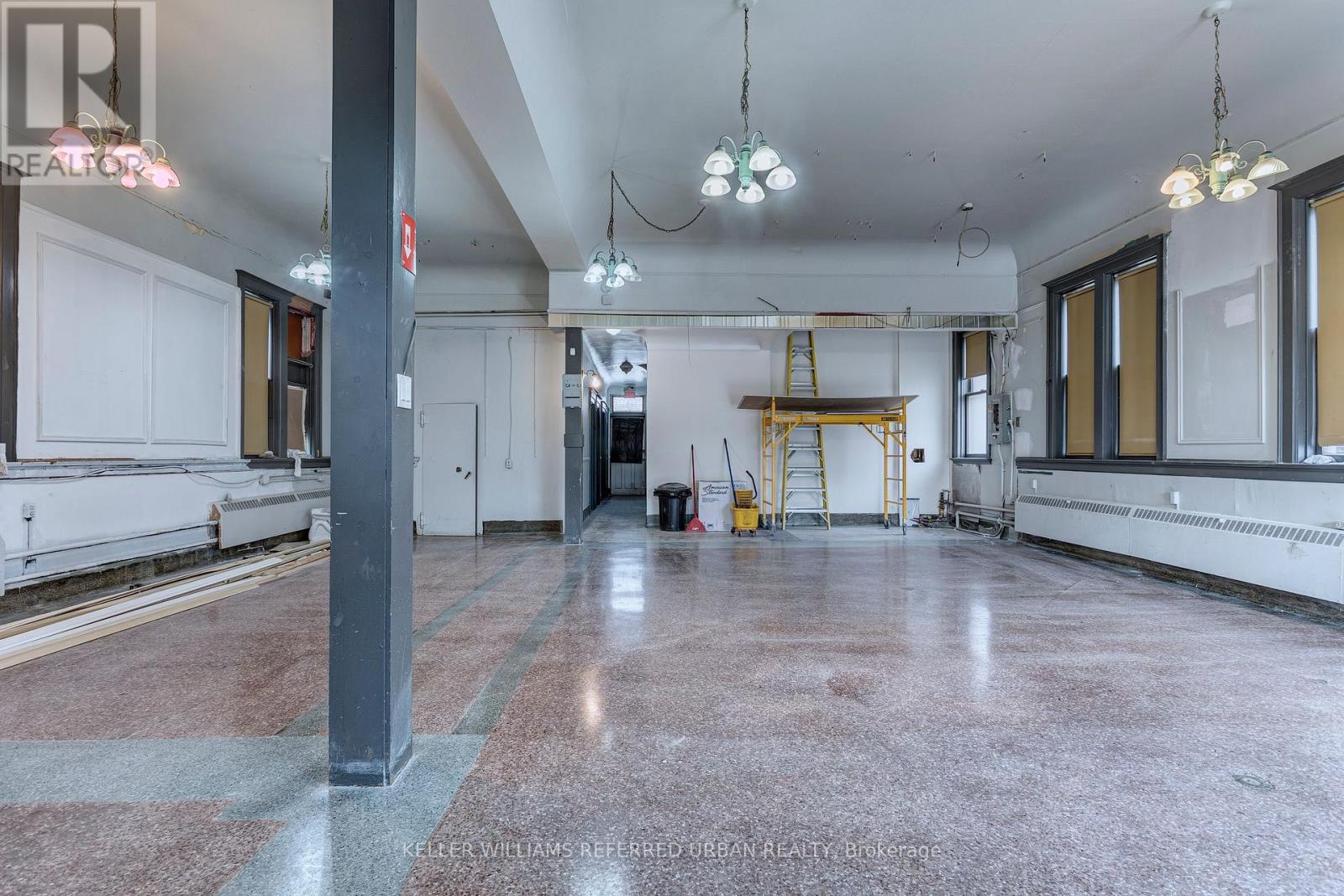 Ground - 2974 Lake Shore Boulevard W, Toronto, Ontario  M8V 1J9 - Photo 10 - W12057361