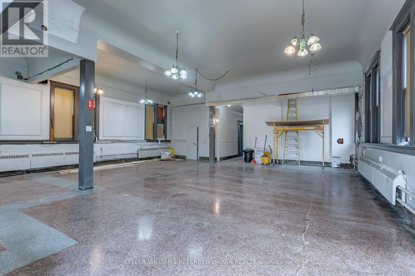Ground - 2974 Lake Shore Boulevard W, Toronto, Ontario  M8V 1J9 - Photo 11 - W12057361