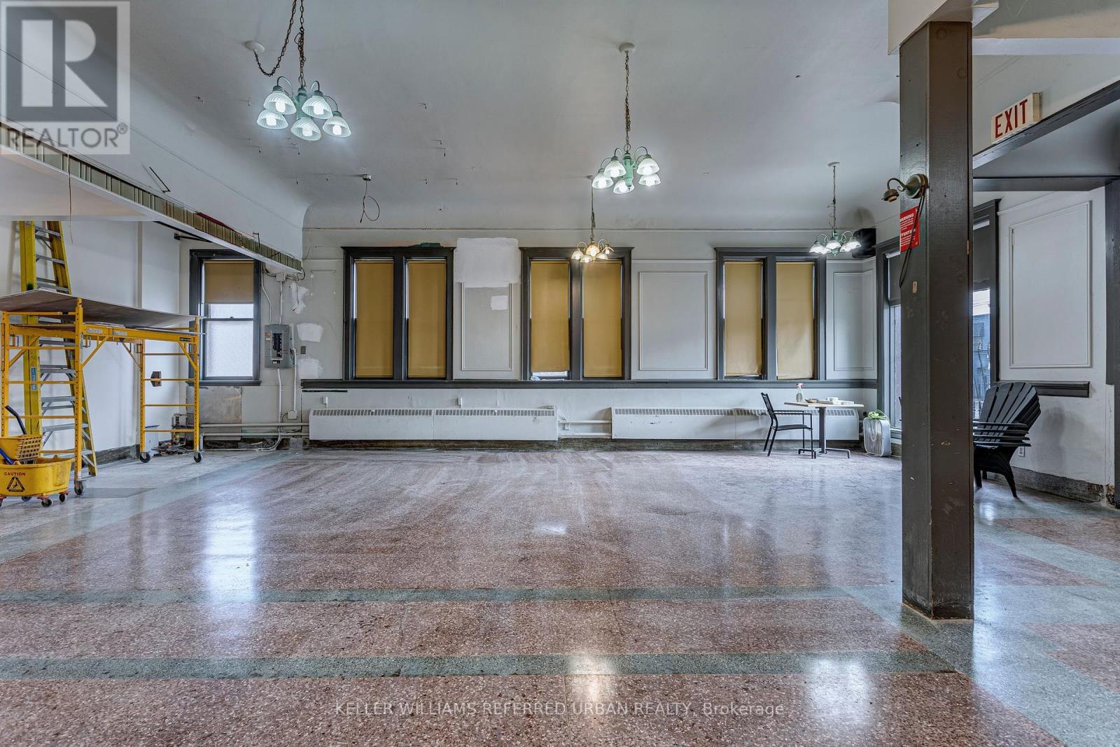 Ground - 2974 Lake Shore Boulevard W, Toronto, Ontario  M8V 1J9 - Photo 12 - W12057361