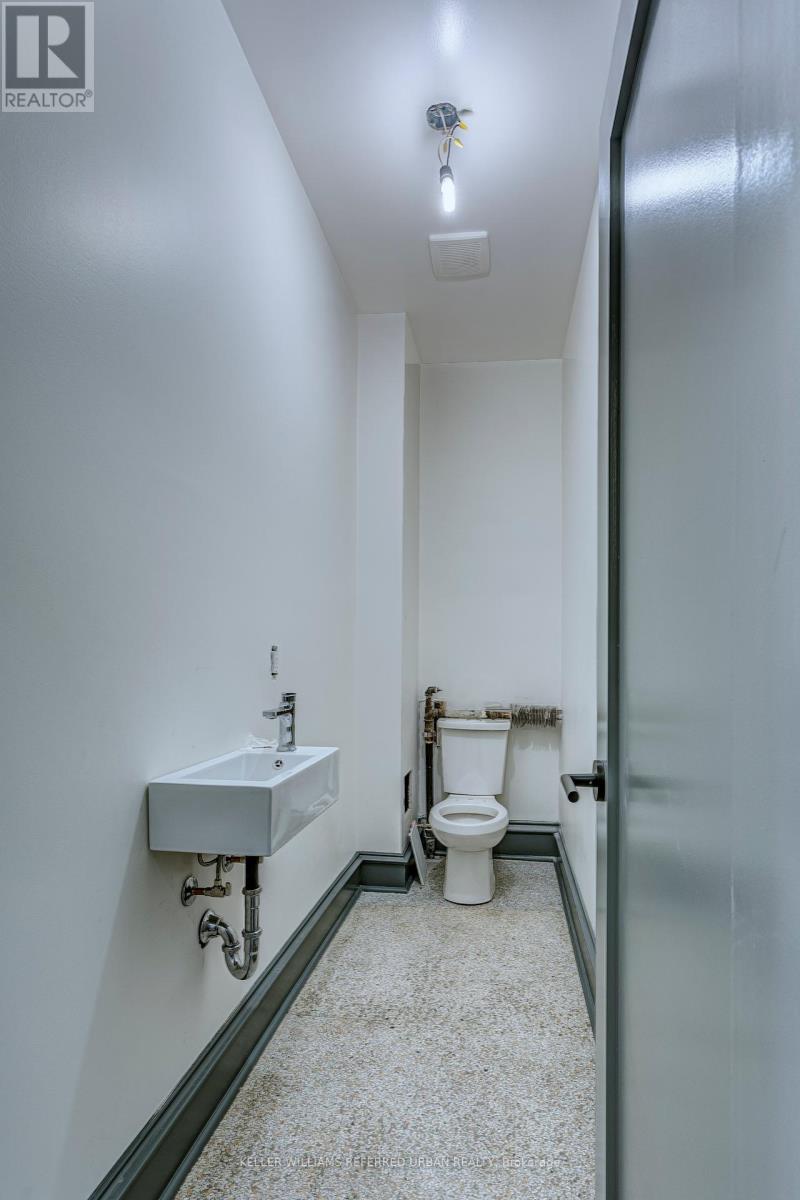 Ground - 2974 Lake Shore Boulevard W, Toronto, Ontario  M8V 1J9 - Photo 14 - W12057361