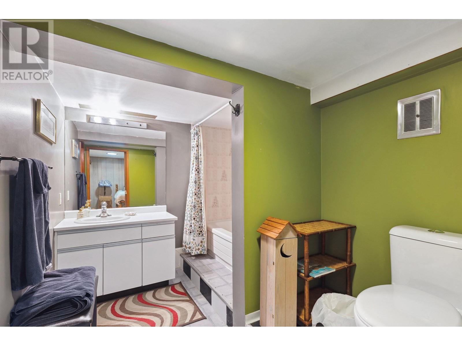 3820 Calder Avenue, North Vancouver, British Columbia  V7N 3S3 - Photo 30 - R2984069