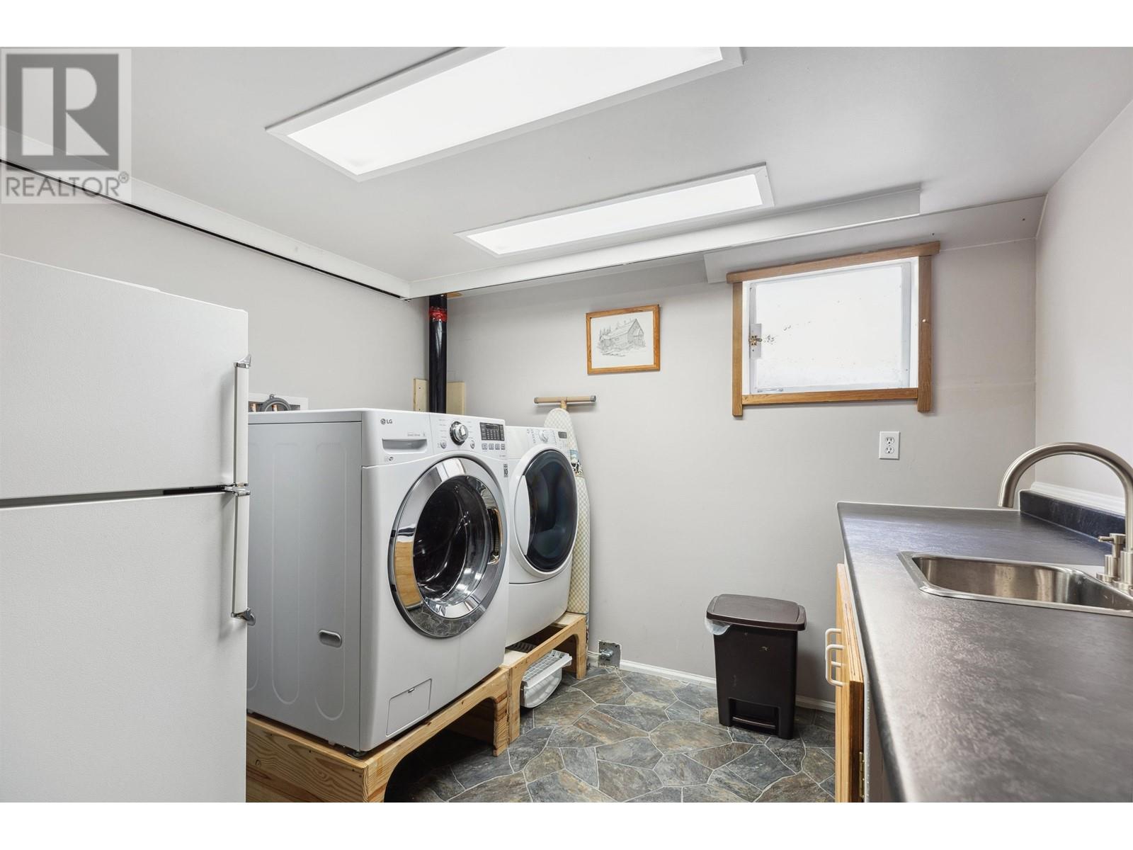 3820 Calder Avenue, North Vancouver, British Columbia  V7N 3S3 - Photo 27 - R2984069