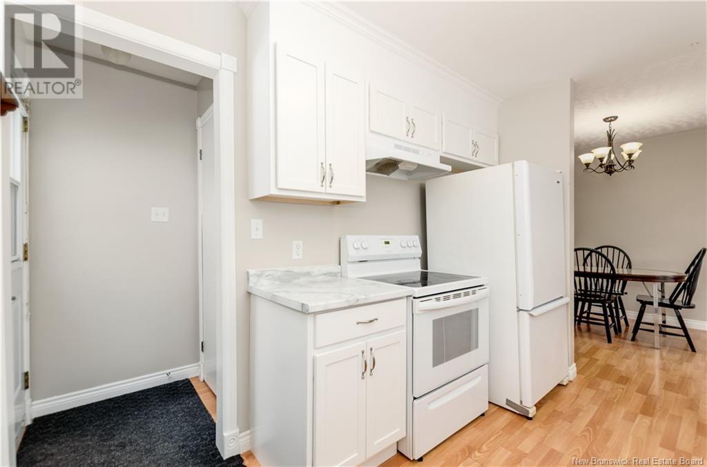 Property at 4 Highland Drive image 3