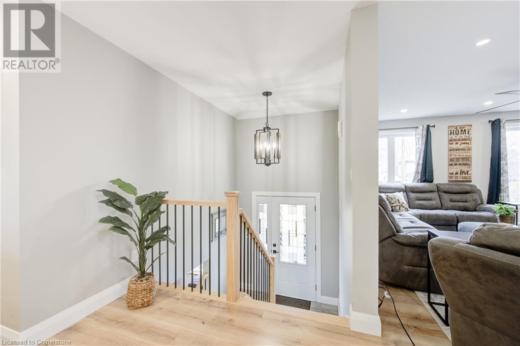 1 Sons Street, Springford, Ontario  N0J 1X0 - Photo 3 - 40712497