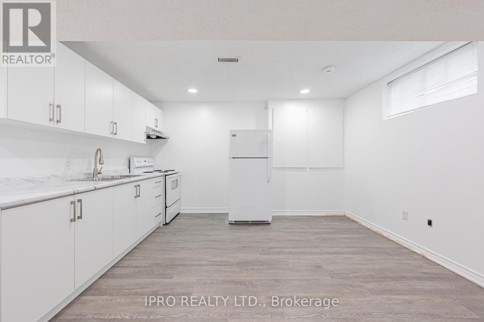 2 - 27 Danby Avenue, Toronto, Ontario  M3H 2J2 - Photo 3 - C12051108