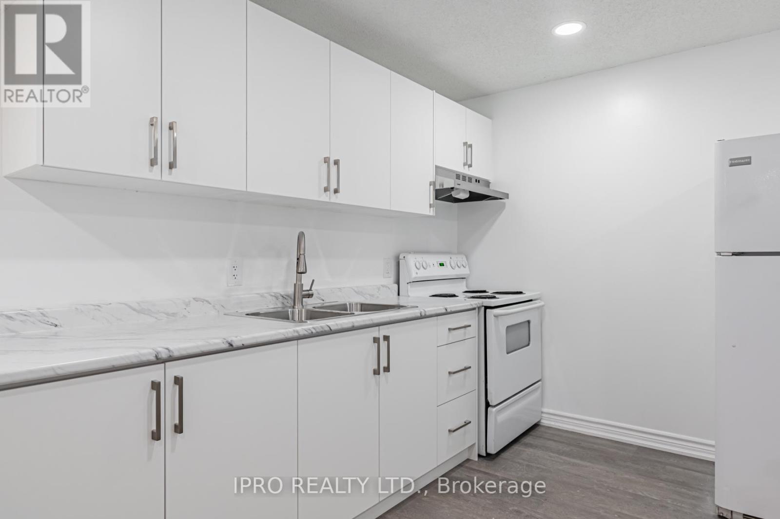 2 - 27 Danby Avenue, Toronto, Ontario  M3H 2J2 - Photo 7 - C12051108