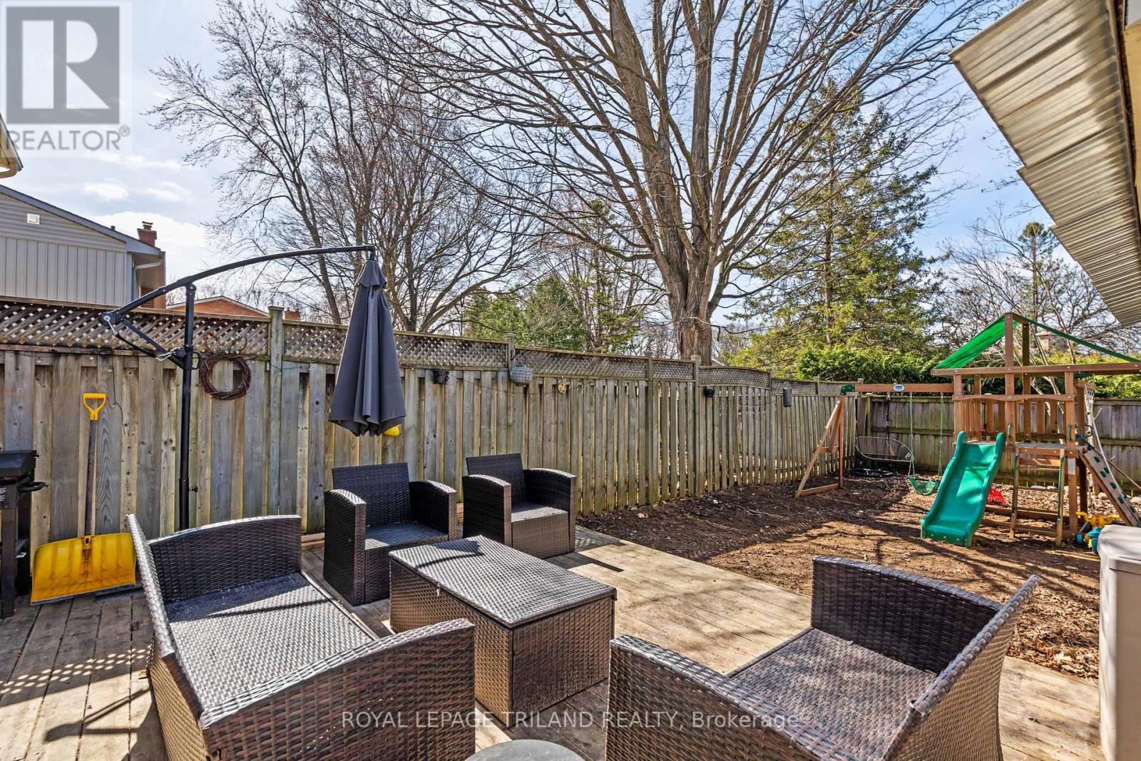 Photo 32 of 40 for 87 Killarney Place