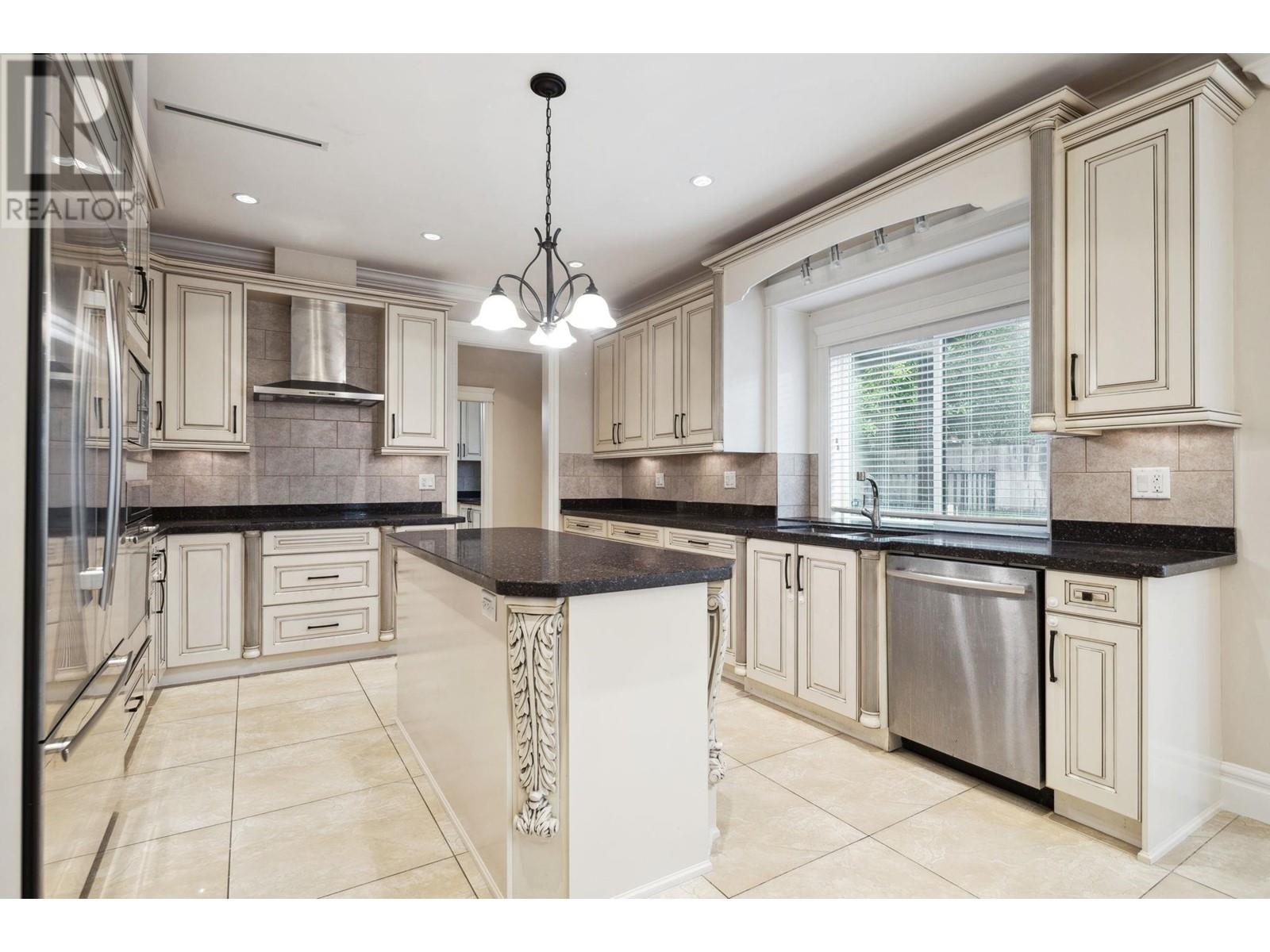 6185 Grant Street, Burnaby, British Columbia  V5B 2K7 - Photo 7 - R2985004