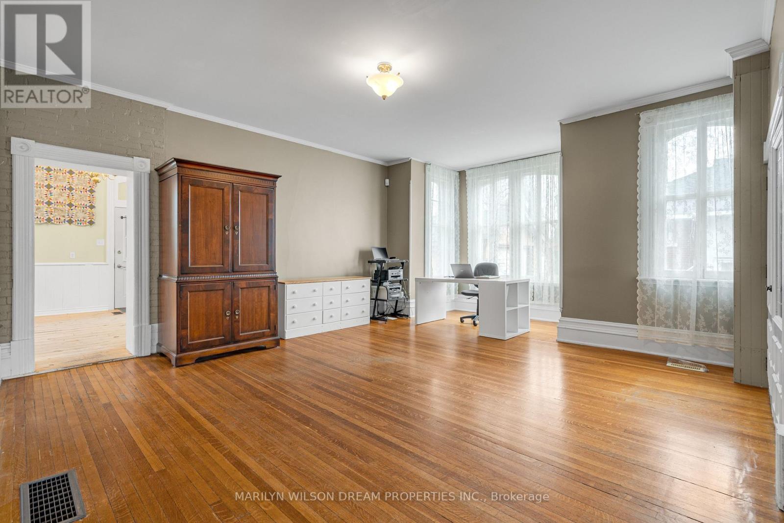 24 Lake Avenue W, Carleton Place, Ontario  K7C 1L4 - Photo 16 - X12057412