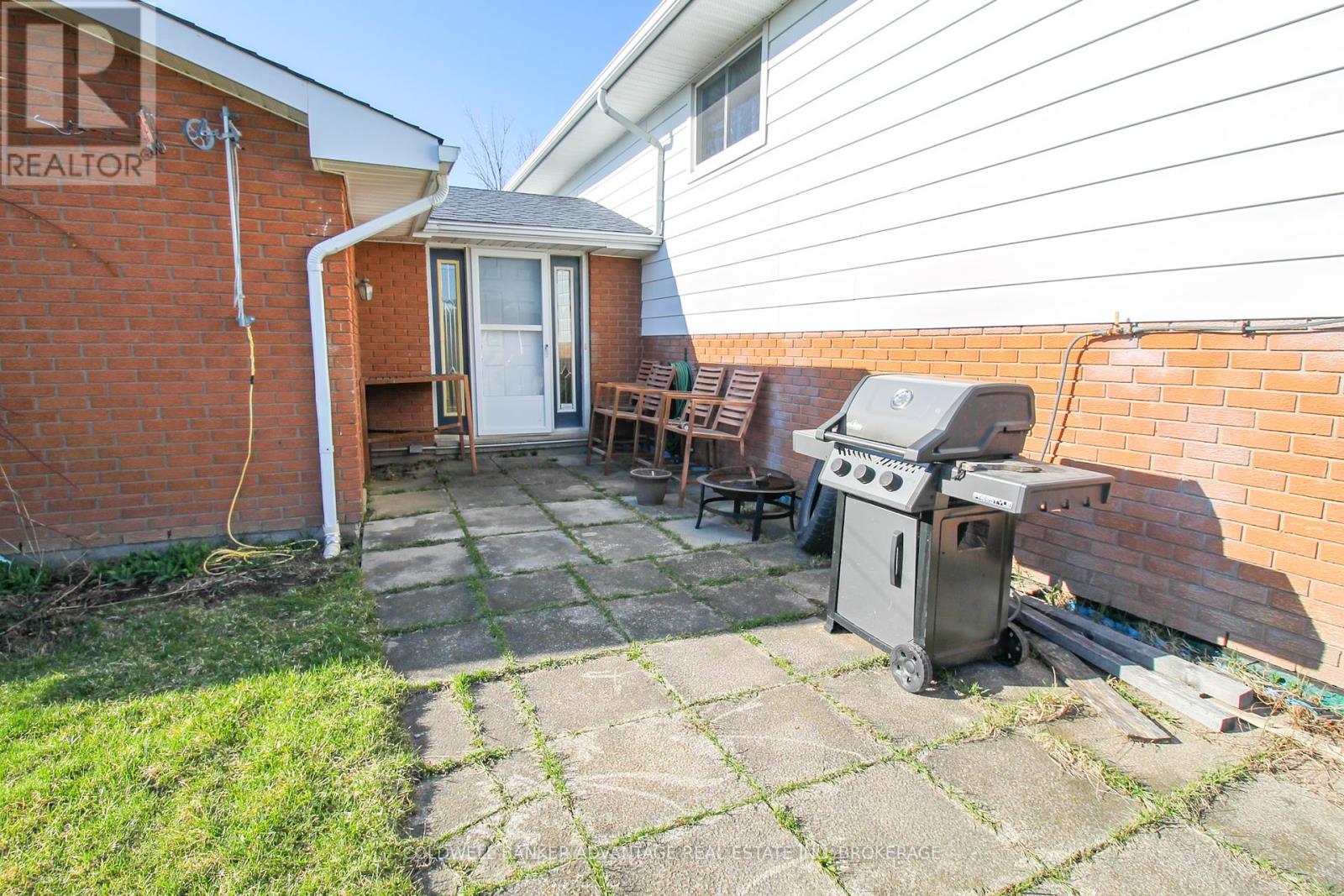 36 Wellbrook Boulevard, Welland, Ontario  L3C 5T4 - Photo 31 - X12057520