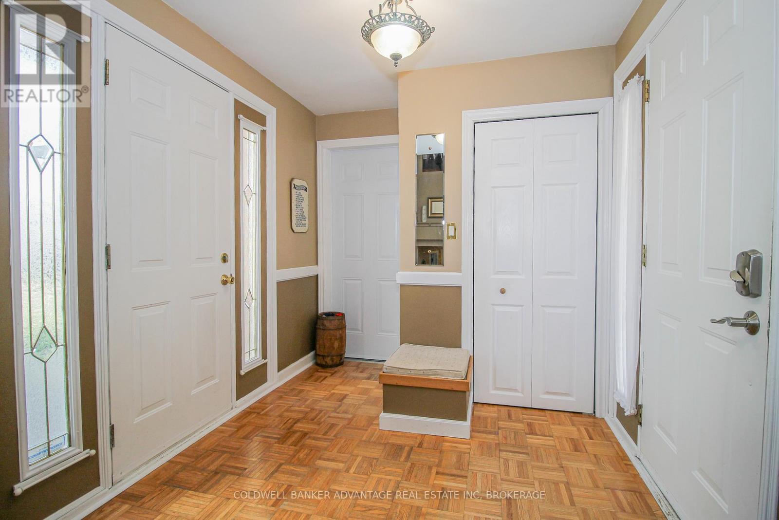 36 Wellbrook Boulevard, Welland, Ontario  L3C 5T4 - Photo 5 - X12057520