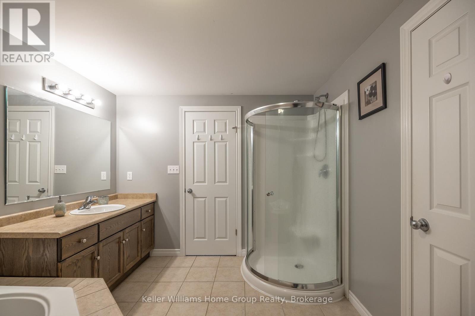 49 Washburn Drive, Guelph, Ontario  N1E 0B2 - Photo 15 - X12057414