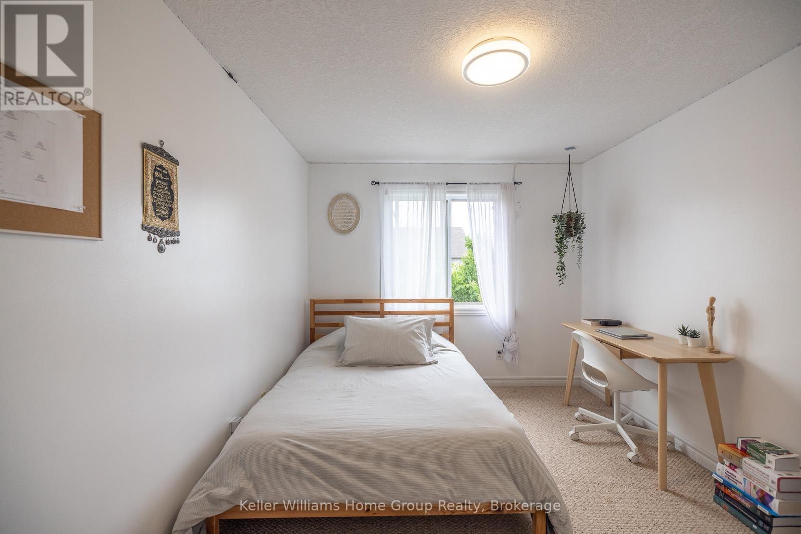 49 Washburn Drive, Guelph, Ontario  N1E 0B2 - Photo 17 - X12057414