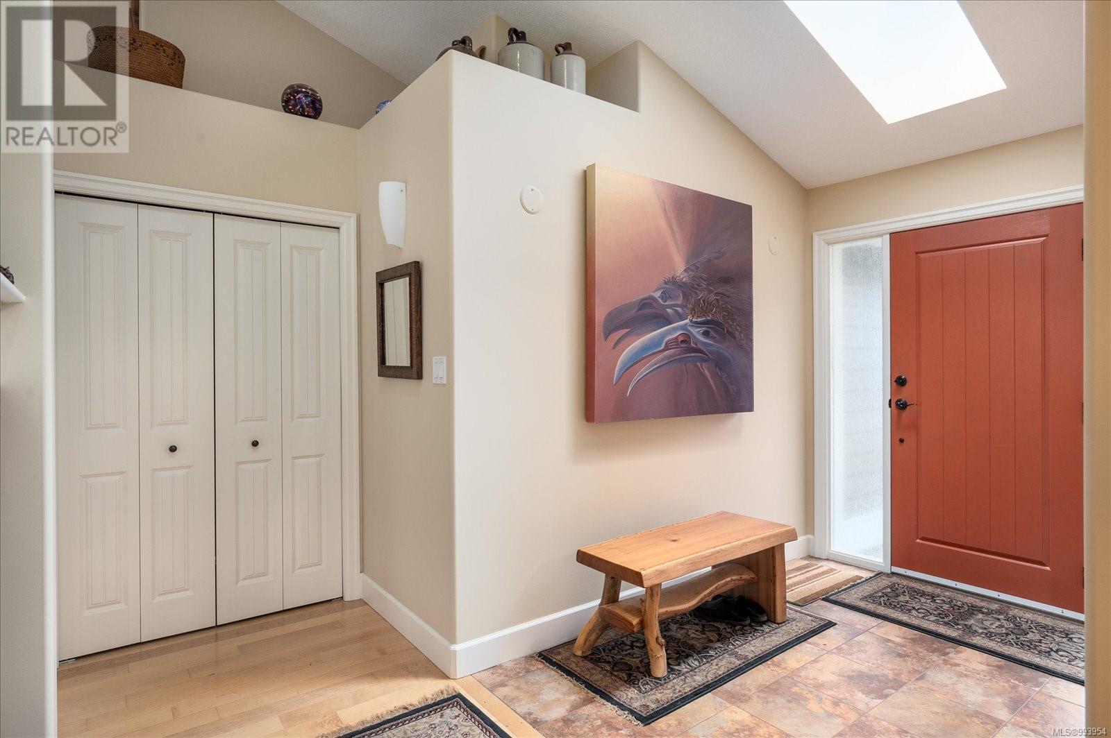 Property at 1024 Cantebury Pl image 2