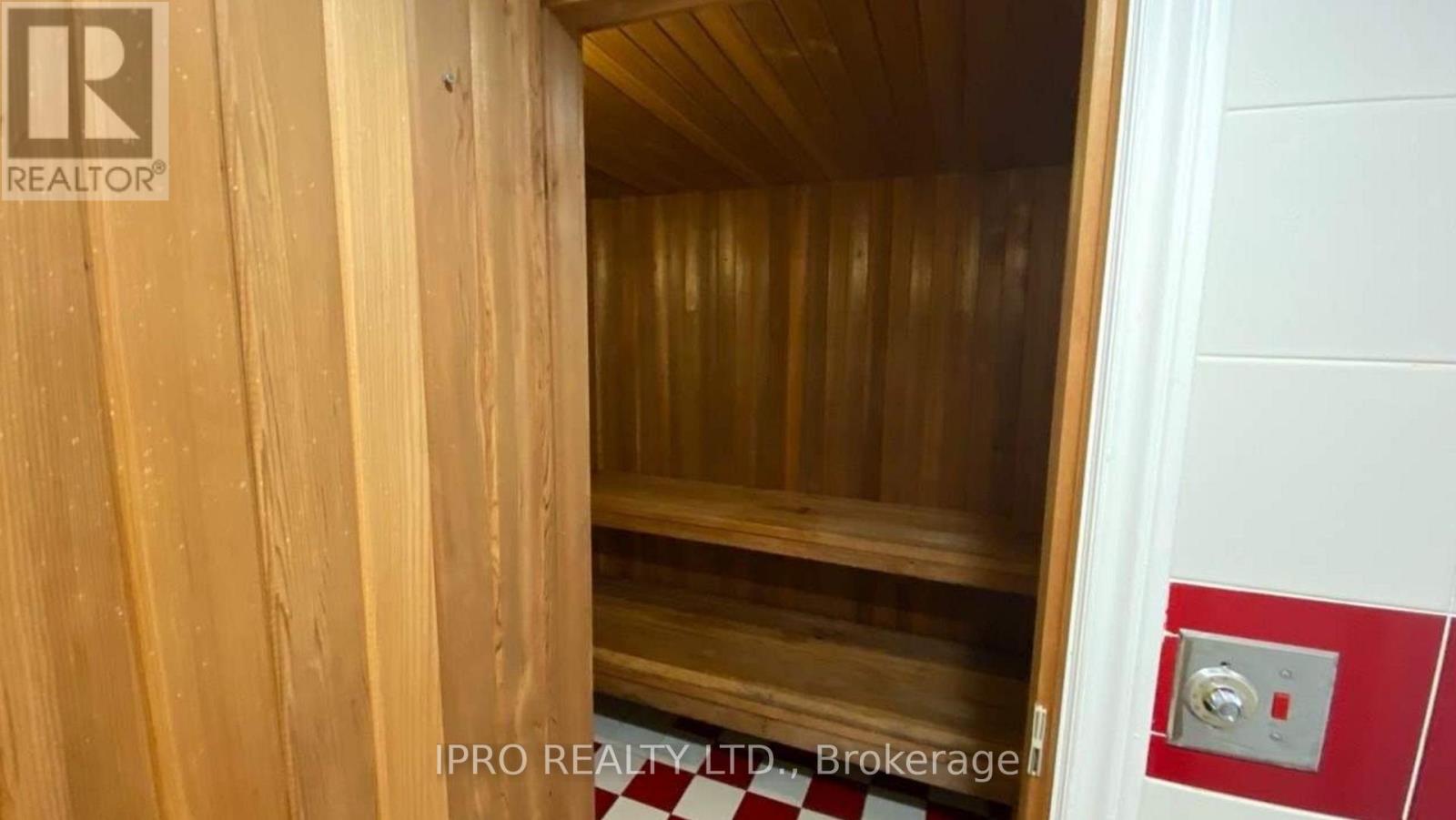 150 Firglen Ridge, Vaughan, Ontario  L4L 1N4 - Photo 13 - N12057399