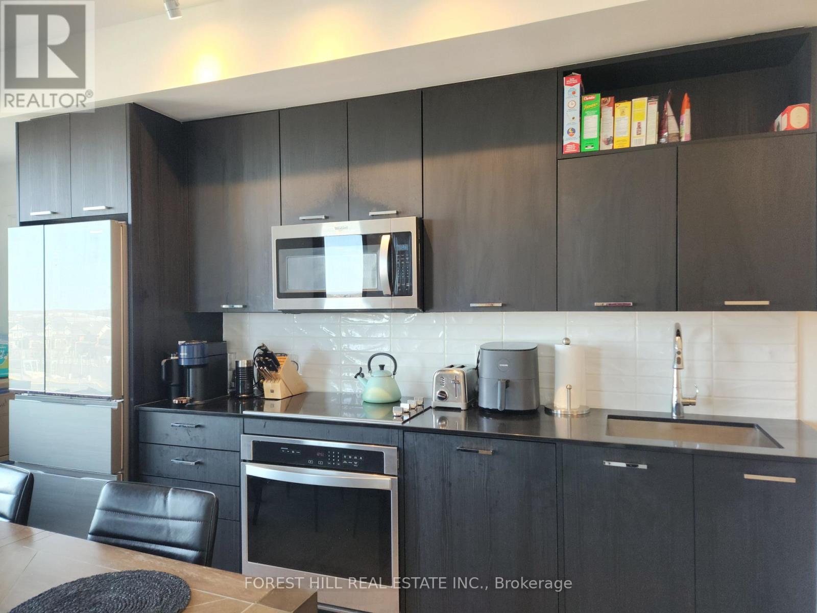 205 - 120 Eagle Rock Way, Vaughan, Ontario  L6A 5C2 - Photo 7 - N12057521