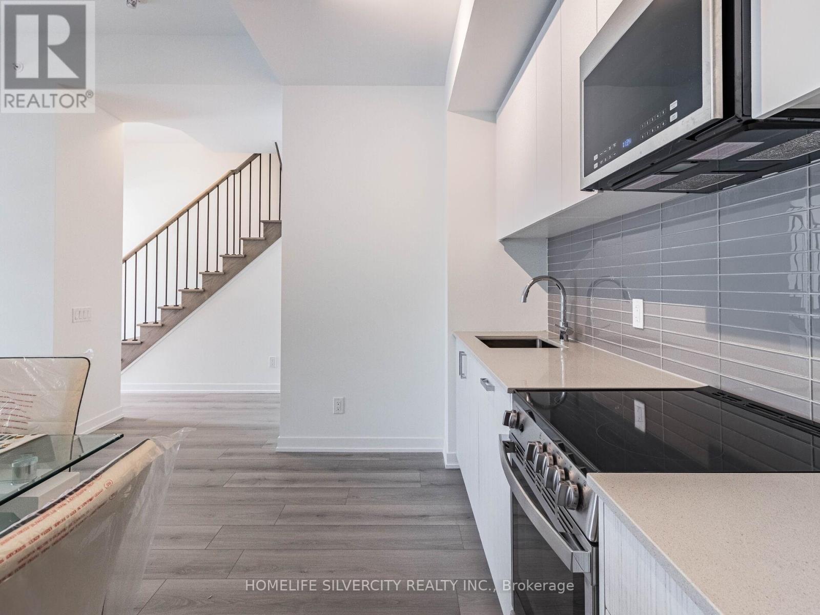 107 - 117 Ford Street S, Toronto, Ontario  M6N 3A2 - Photo 20 - W12057371