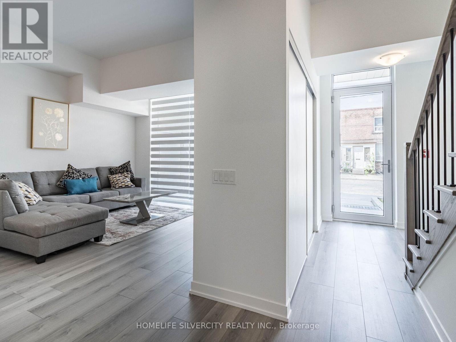 107 - 117 Ford Street S, Toronto, Ontario  M6N 3A2 - Photo 8 - W12057371