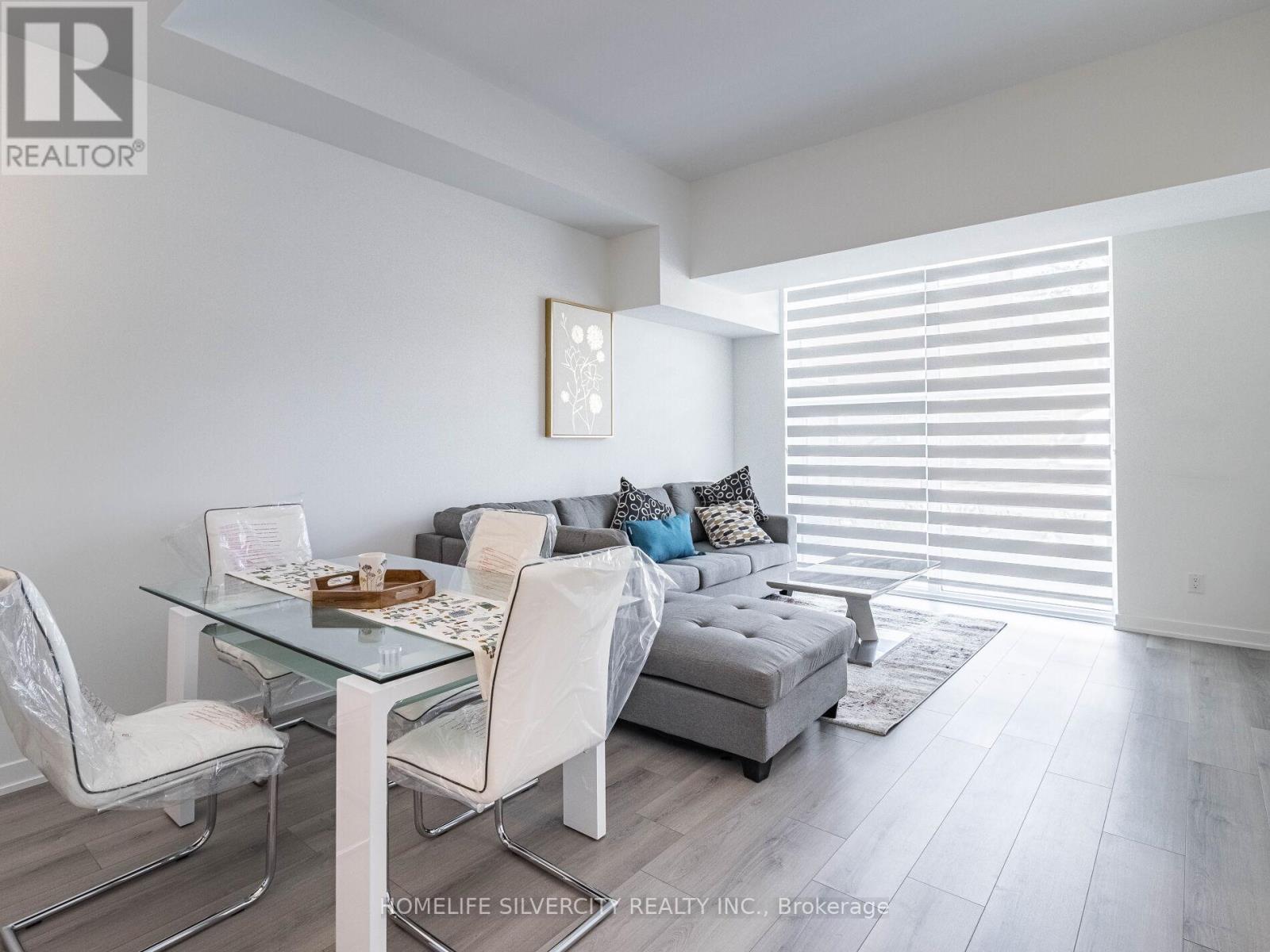 107 - 117 Ford Street S, Toronto, Ontario  M6N 3A2 - Photo 9 - W12057371