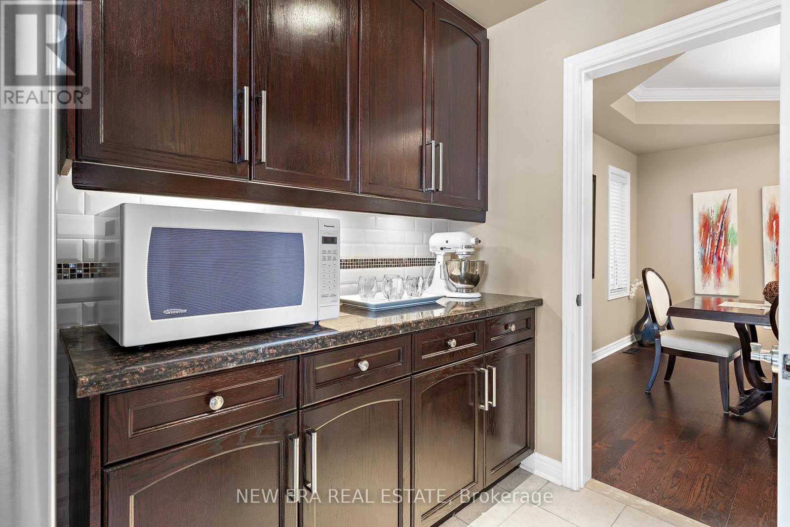 6751 Tattinger Avenue, Mississauga, Ontario  L5W 1P4 - Photo 16 - W12057375