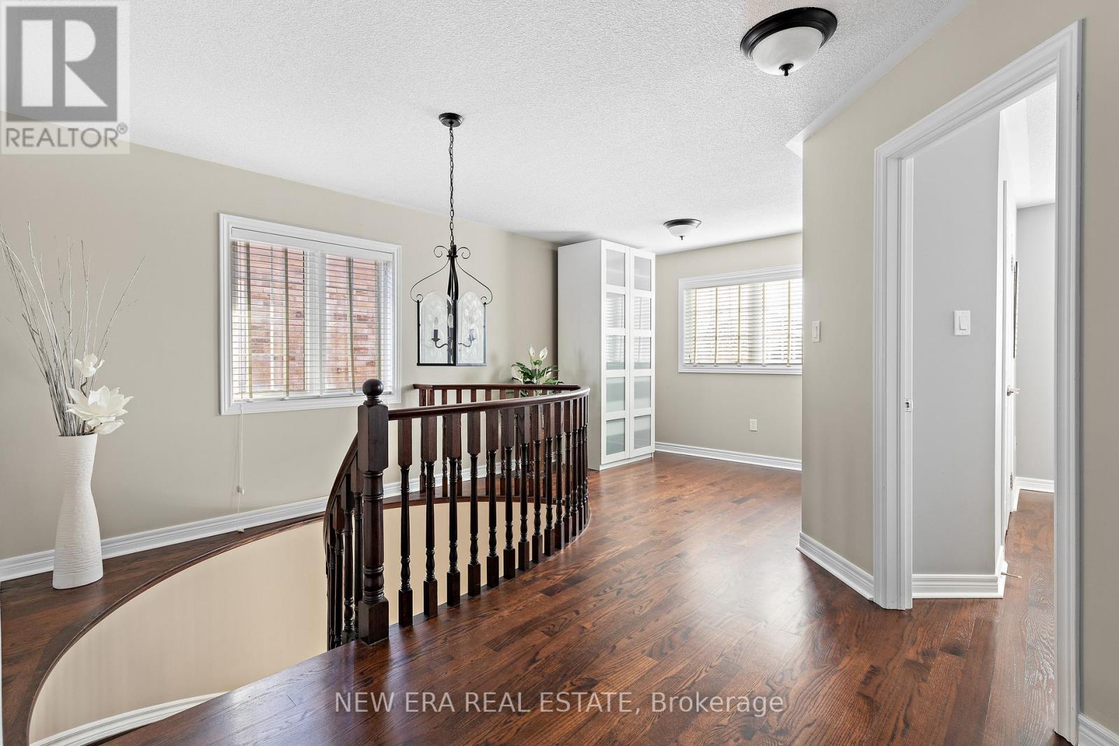 6751 Tattinger Avenue, Mississauga, Ontario  L5W 1P4 - Photo 18 - W12057375