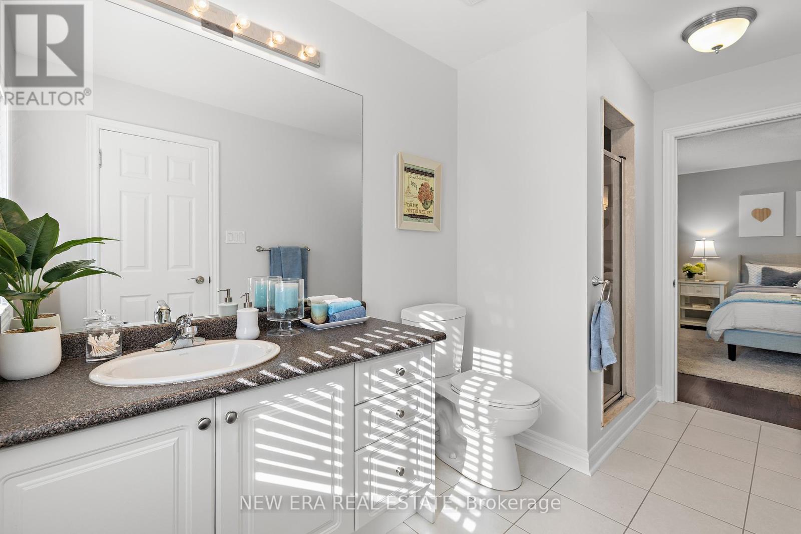 6751 Tattinger Avenue, Mississauga, Ontario  L5W 1P4 - Photo 24 - W12057375