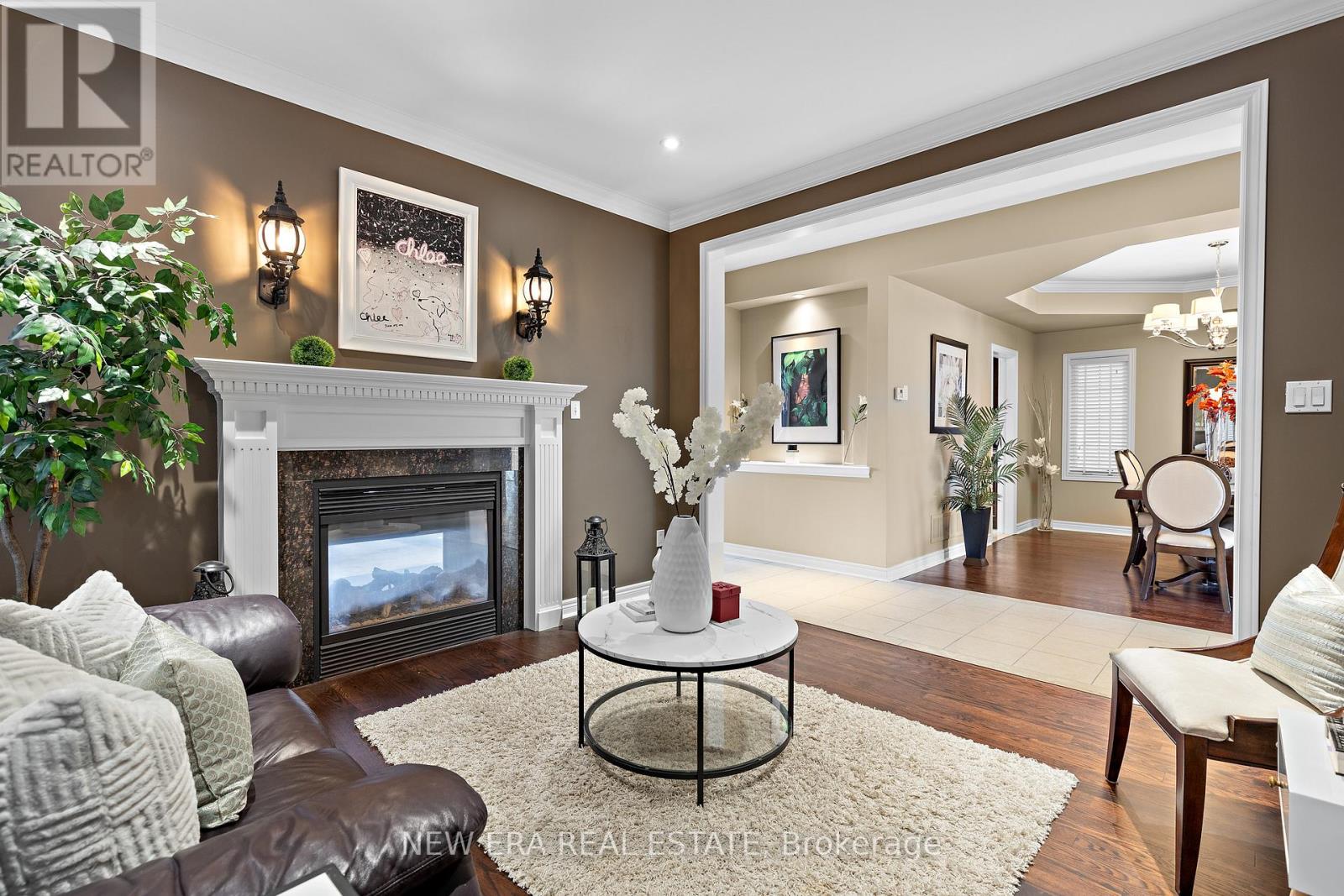 6751 Tattinger Avenue, Mississauga, Ontario  L5W 1P4 - Photo 8 - W12057375