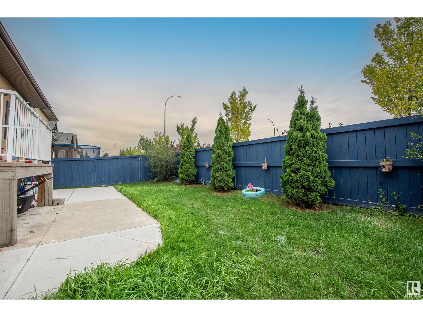 Property at 1527 67 ST SW image 3