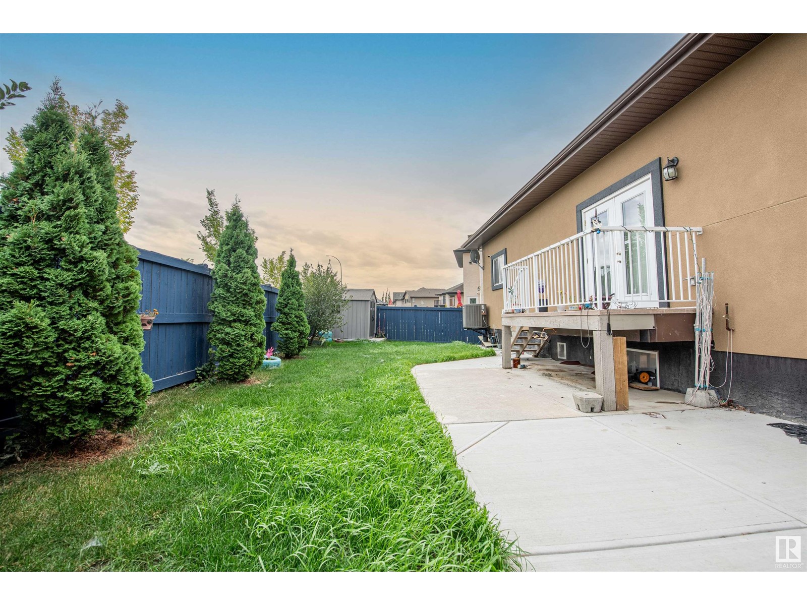 Property at 1527 67 ST SW image 4