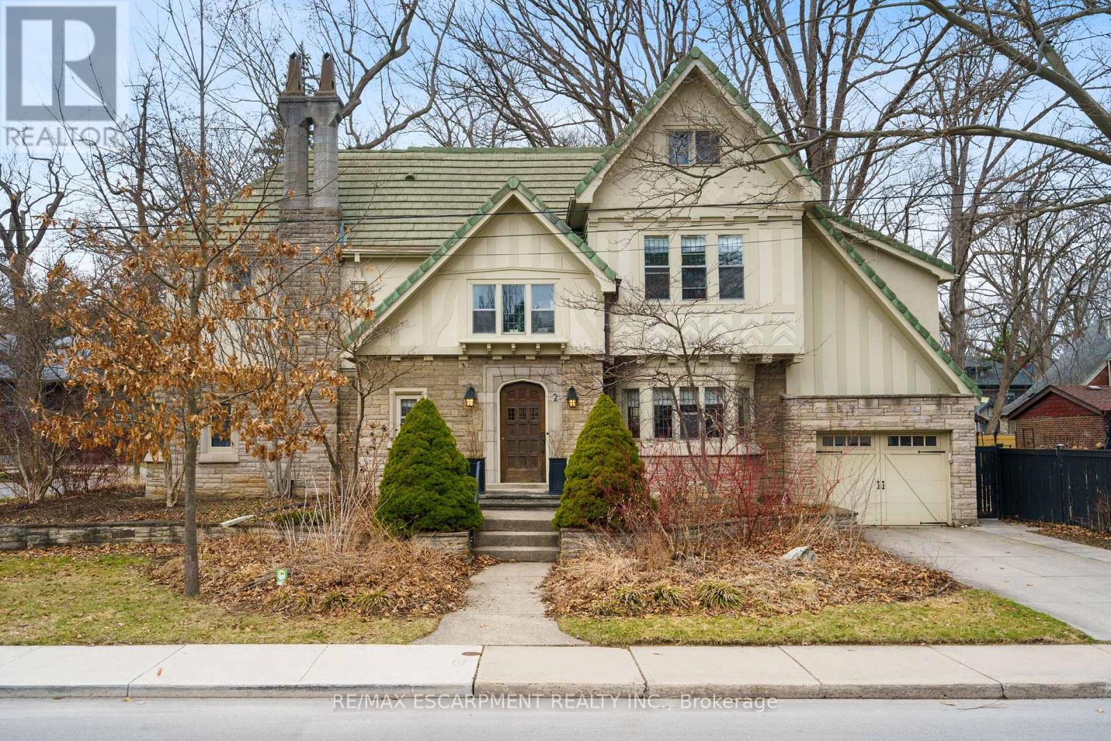 Property at 2 OAK KNOLL DRIVE image 1