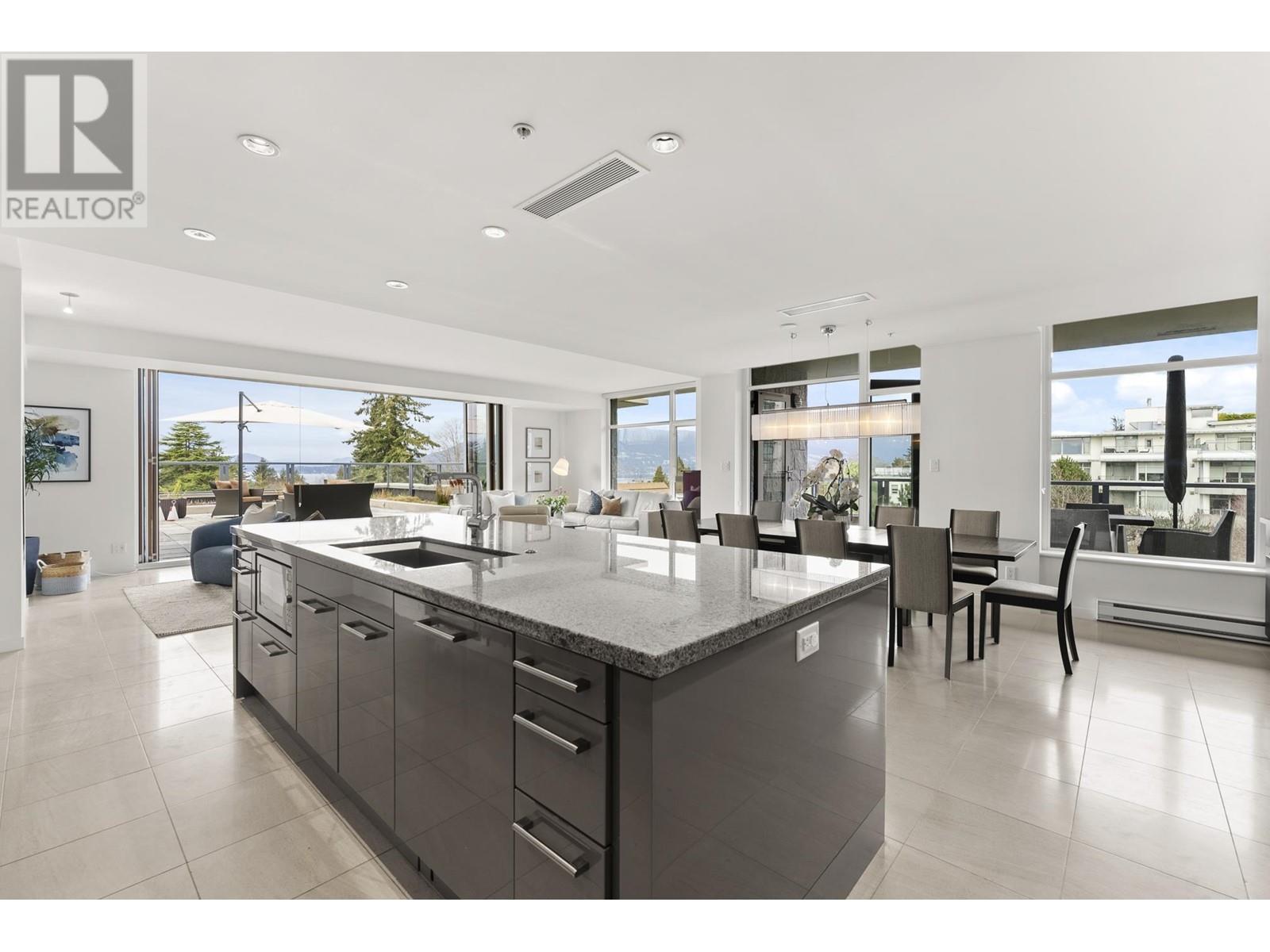 503 6063 IONA DRIVE, vancouver, British Columbia