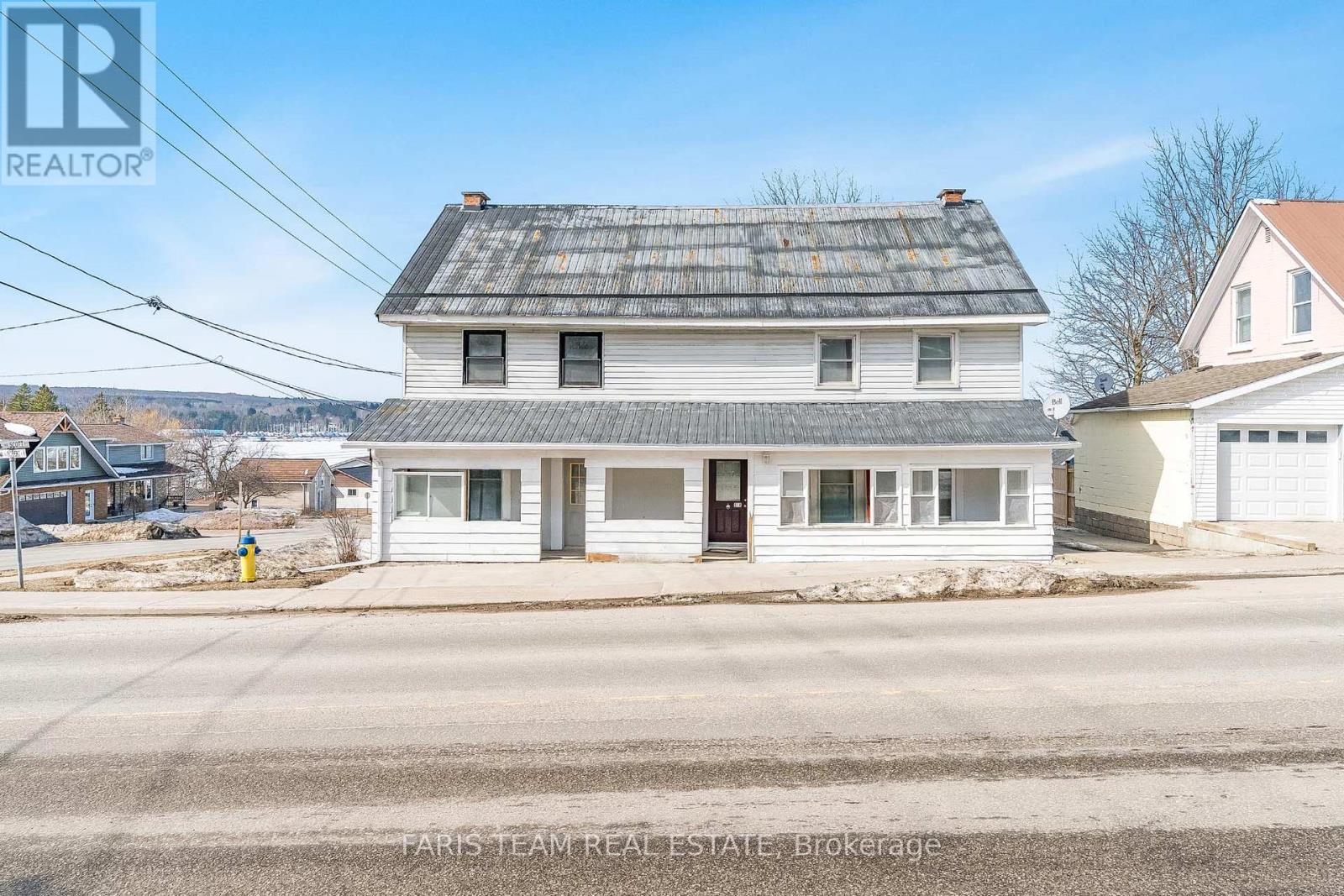Property at 61 ROBERT STREET W image 1